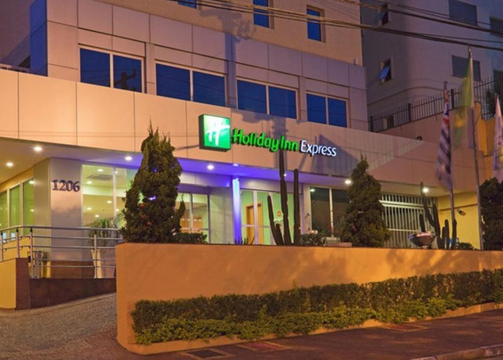 Holiday Inn Express Avenida Sumare São Paulo Exteriör bild